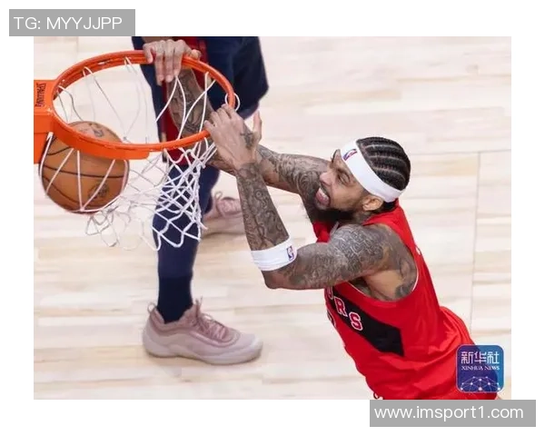 汤姆林表现出色32分钟内高效得分14分并贡献4篮板